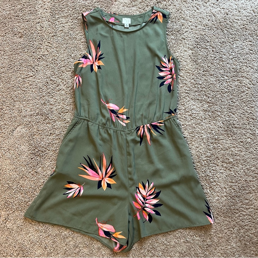 a new day floral Romper - medium